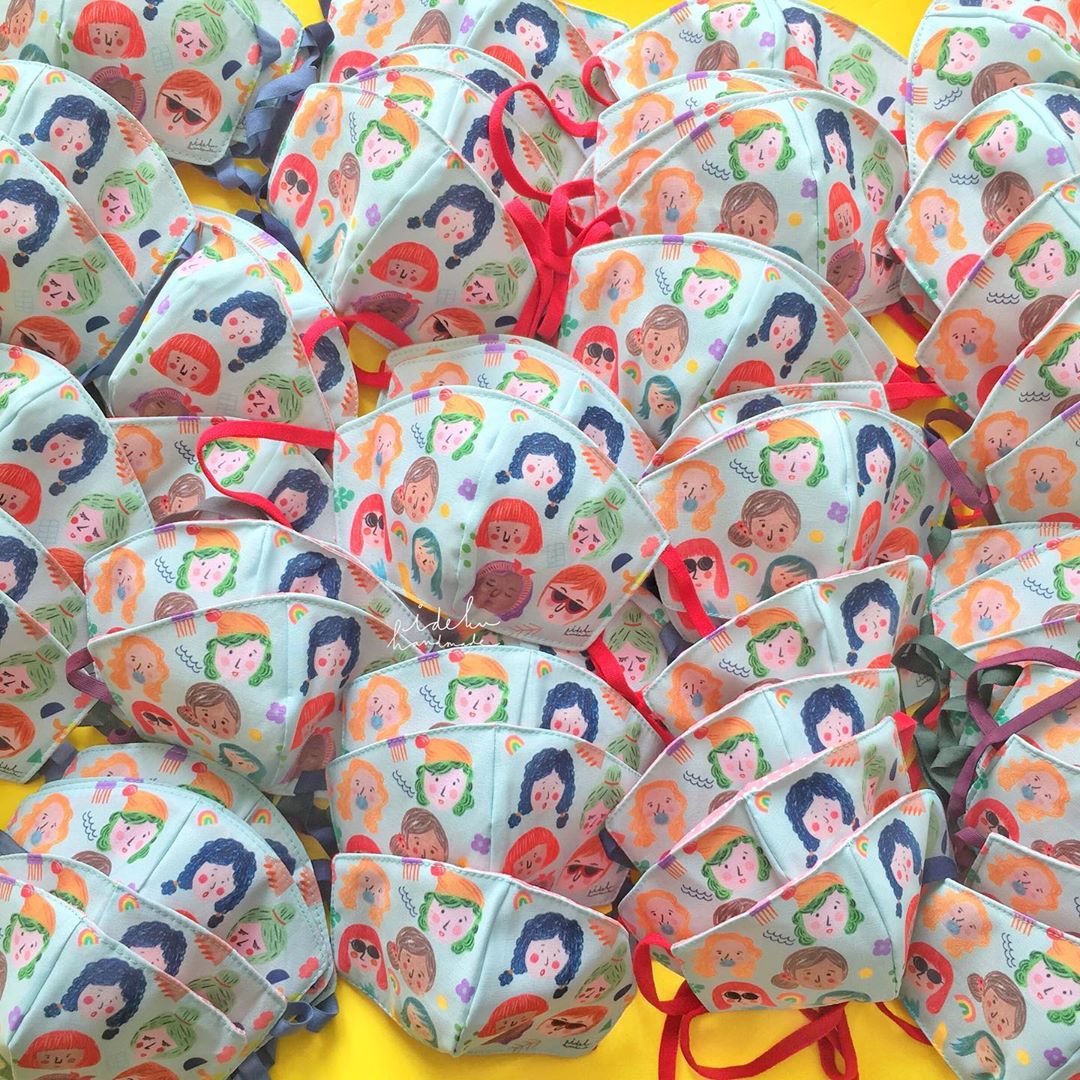 Jadi Tren Fashion, Ini Masker Lokal dengan Motif Menarik Bikin Gemas