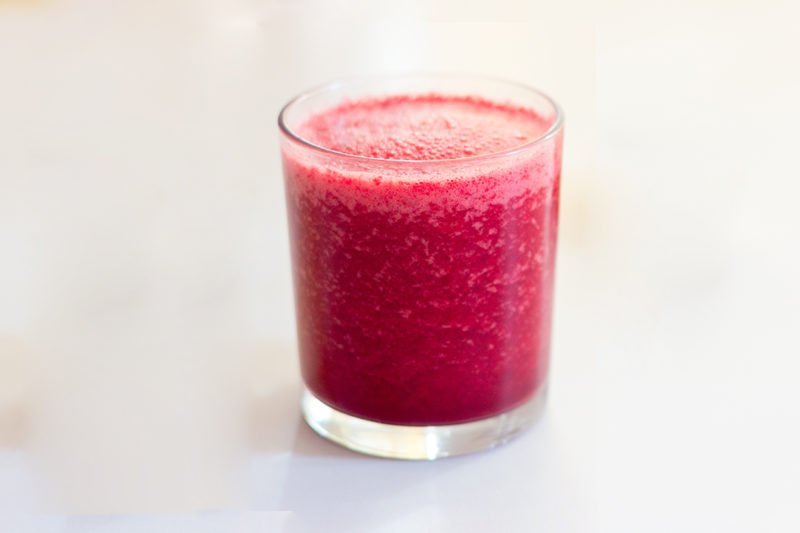 Minuman Jahe Merah di Dalam Gelas