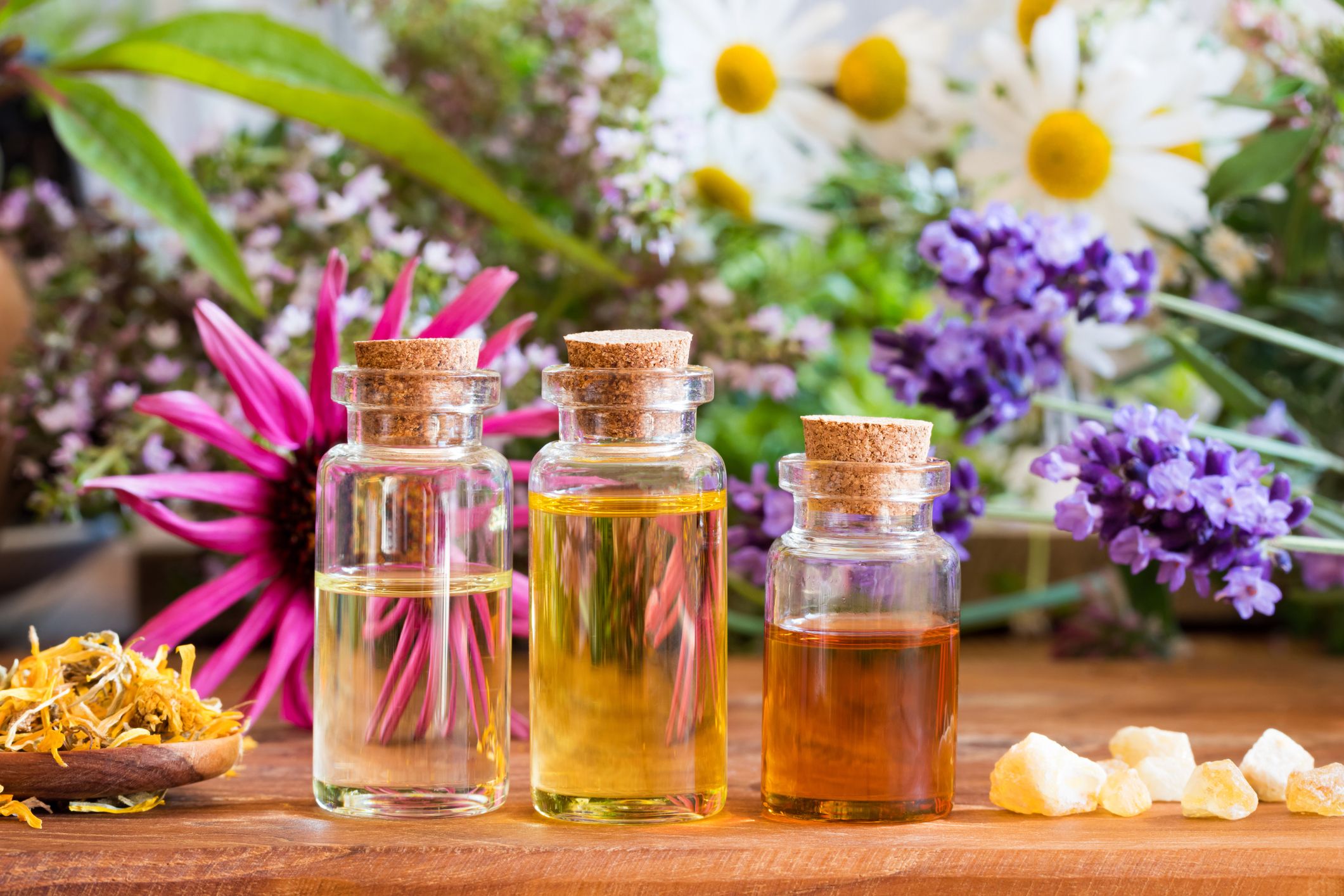 Essential Oils, Minyak Aromaterapi Yang Banyak Manfaatnya Bagi Kesehatan