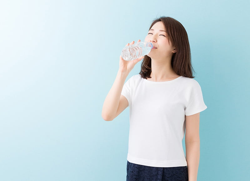 Sayang Dilewatkan! Ini Manfaat Minum Air Putih Setelah Bangun Tidur di Pagi Hari