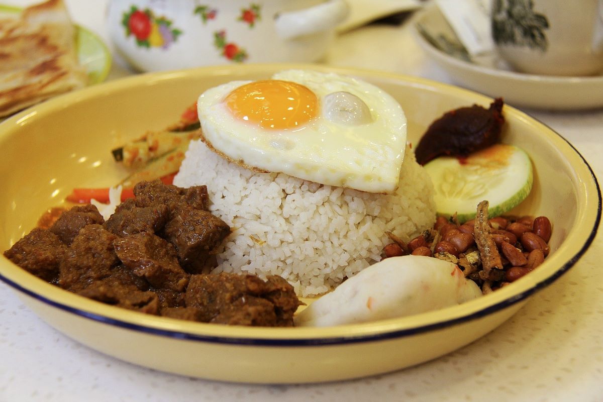 Tips Sehat Mengonsumsi Makanan Bersantan