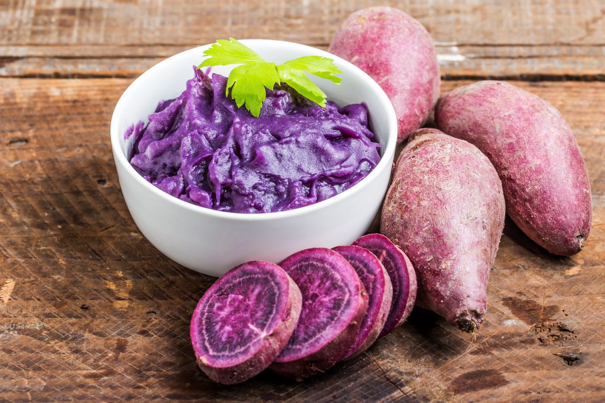 Punya Warna Cantik, Ini 5 Khasiat Ubi Ungu Untuk Kesehatan!