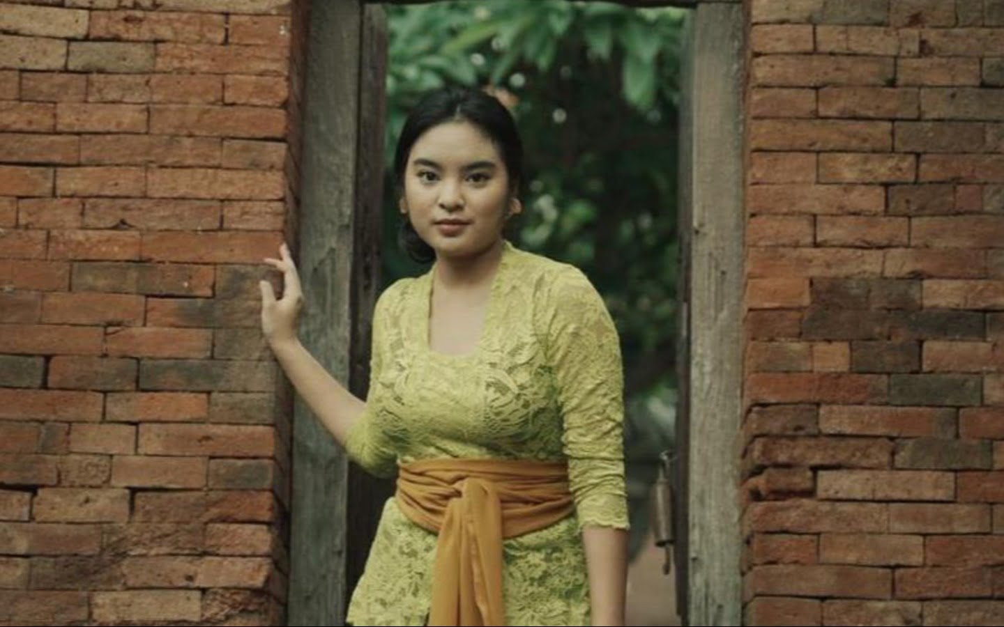 Kartini Day Special #5: Kagumi Sosok Kartini, Syandria Kameron Dirikan Sanggar untuk Belajar Tari dan Berkebaya