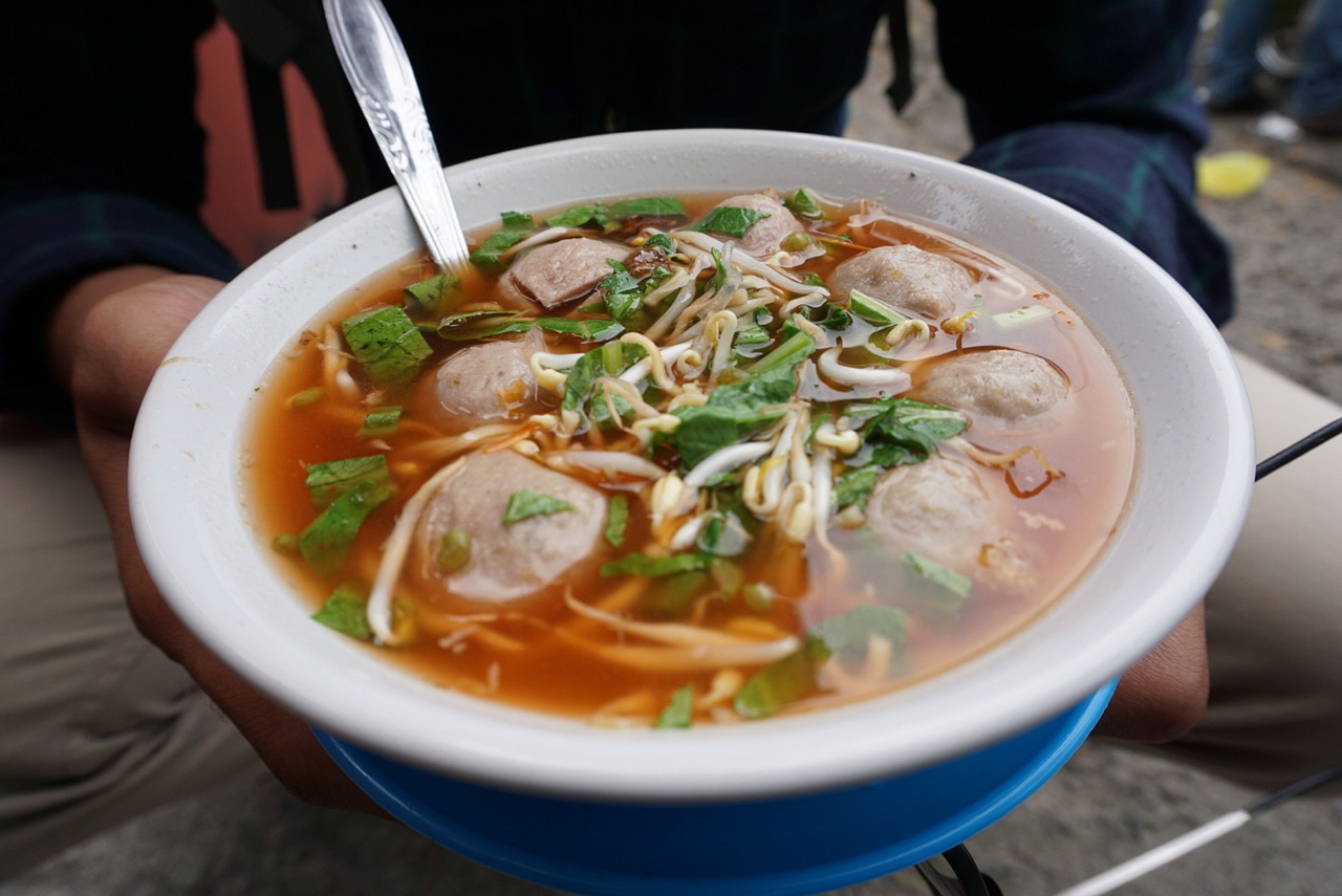 Khas Indonesia! Ini Makanan dan Minuman yang Cocok Dinikmati di Musim Hujan