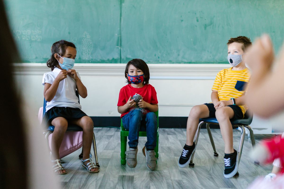 Si Kecil Menolak Pakai Masker? Coba Tips Berikut ini