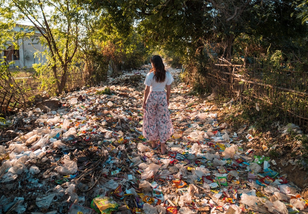 limbah plastik