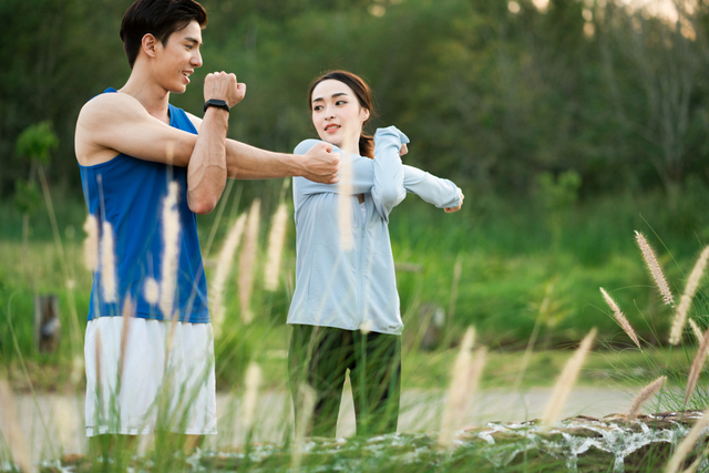 Biar Badan Tetap Bugar, Lakukan Gerakan Stretching ini Saat Perjalanan Mudik