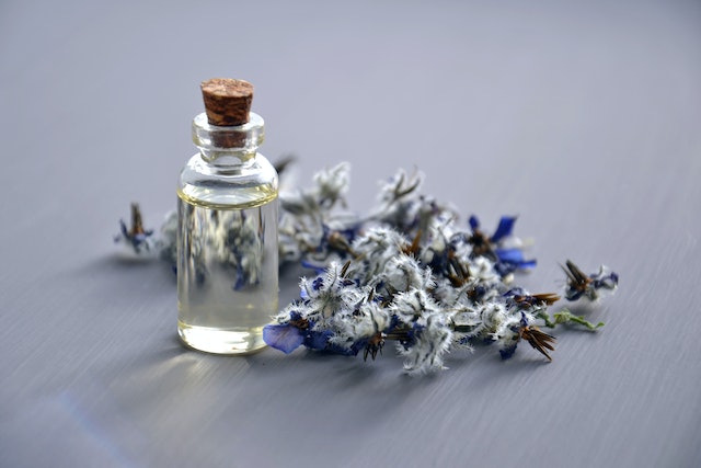 Sebelum Pakai Essential Oil, Ketahui Dulu Hal ini