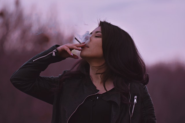 Jangan Diremehkan, ini Bahayanya Sering Terpapar Asap Rokok