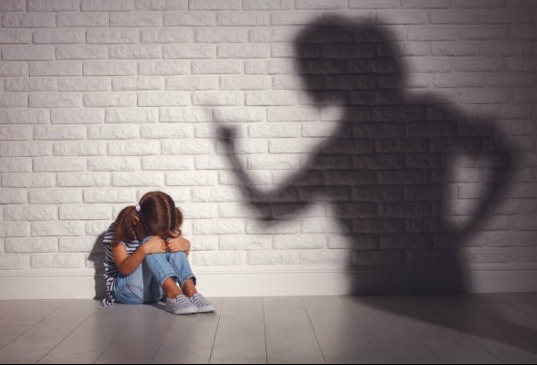 Mengenal Toxic Parenting dan Cara Mengenalinya