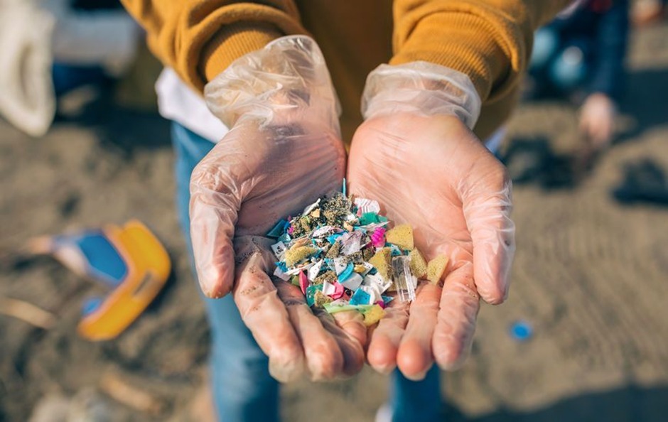 Bisa Mencemari Makanan, Ini Bahayanya Mikroplastik Buat Tubuh