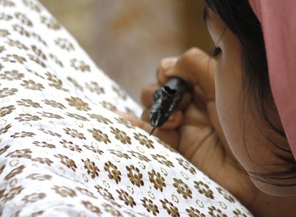Inspiratif! Ini 10 Tokoh Dunia Terkenal yang Suka dengan Batik